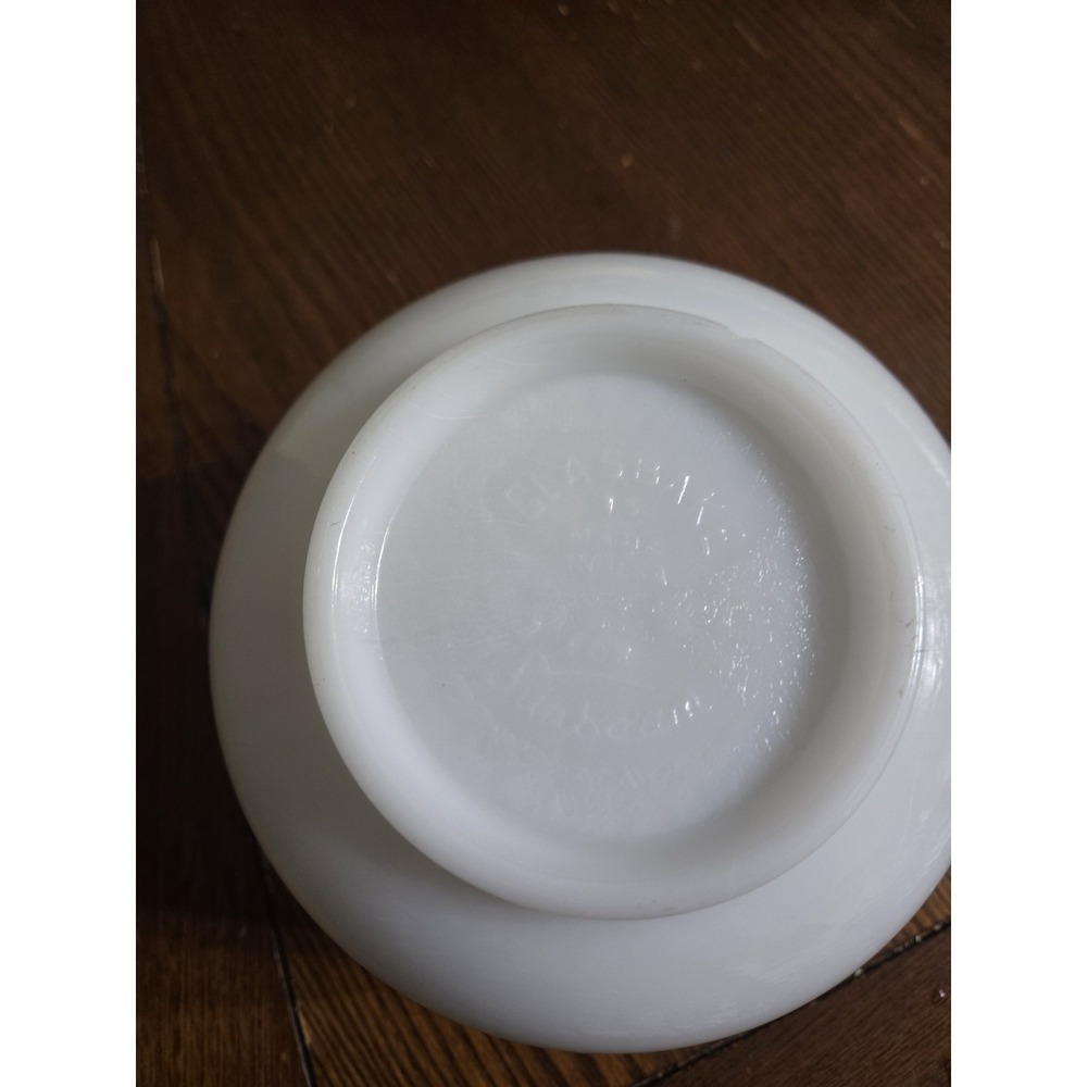 VINTAGE Glasbake Made For Sunbeam Small Mixer Bowl With Spout White - Picture 3 of 3